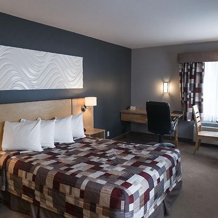 Econo Lodge La Malbaie Eksteriør billede