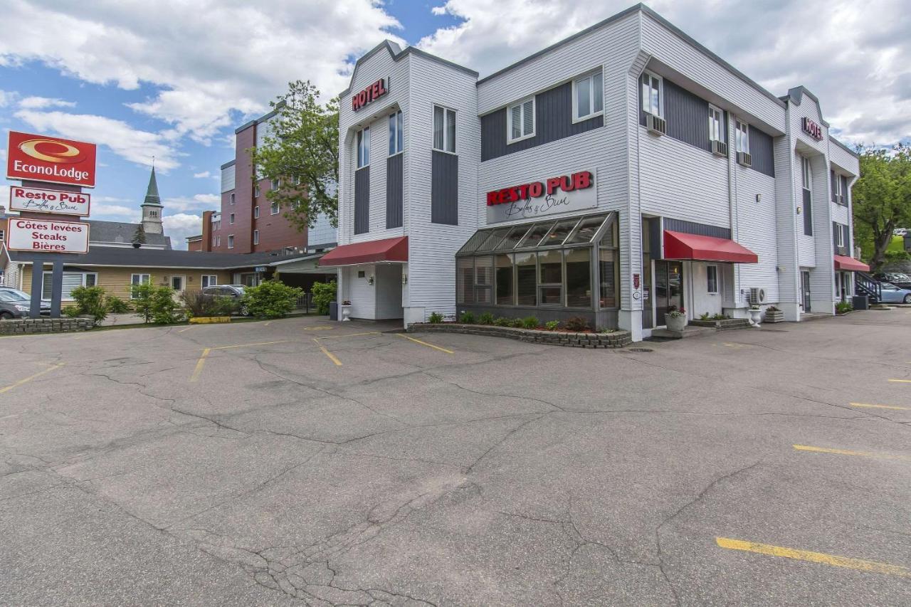 Econo Lodge La Malbaie Eksteriør billede